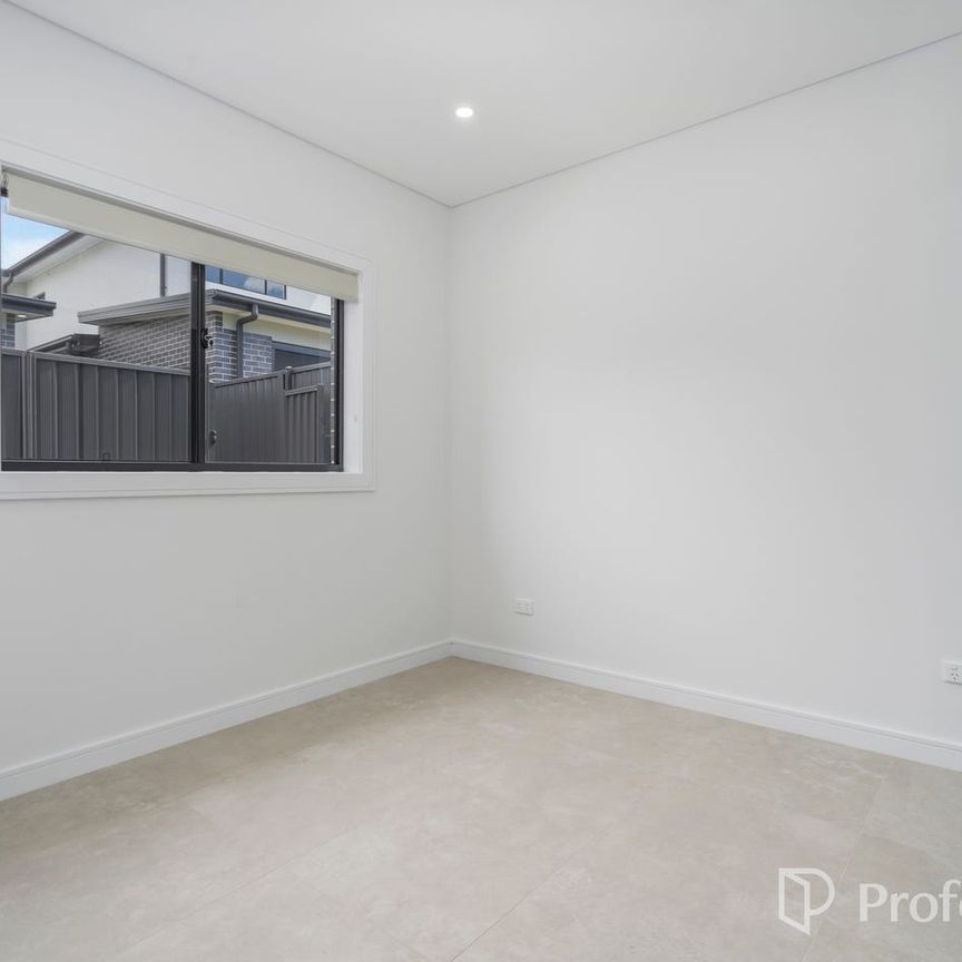 BRAND NEW GRANNY FLAT - PRIVATE AND SECURE! - Photo 1