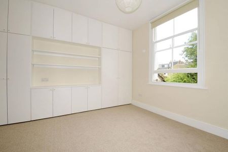 3 bedroom flat to rent - Photo 3