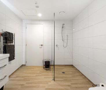 Carpark Included & One Week Rent Free - Photo 3