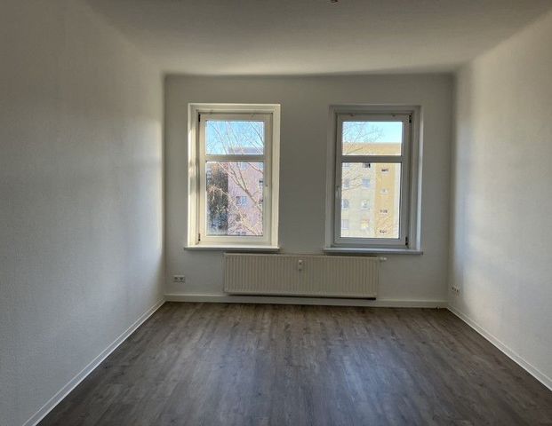 Großzügige Zwei-Zimmer-Wohnung mit Balkon- Zentrumsnah - Photo 1