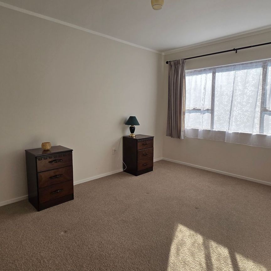 Whangarei Regent - Photo 1