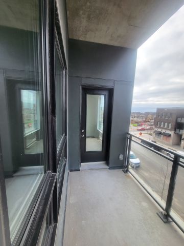 For Lease - 3285 Carding Mill Trail Unit# 305, Oakville, Ontario - Photo 3