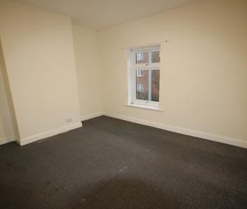 New Street, Staffordshire, Burton upon Trent, DE14 - Photo 1