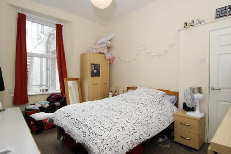 2 bedroom house share to rent - Photo 2
