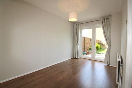 Lillibrooke Crescent, MAIDENHEAD - Photo 3