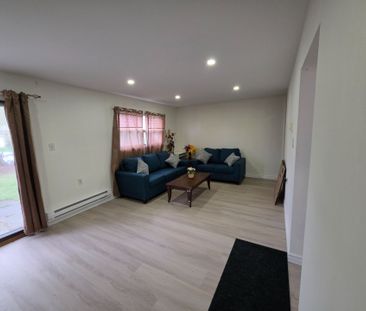 For Lease - 63 Wiggens Court, Toronto, Ontario - Photo 6