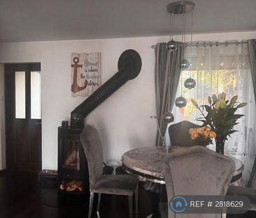 3 bedroom terraced house to rent - Photo 6