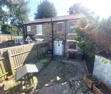 2 bedroom semi-detached house to rent - Photo 2