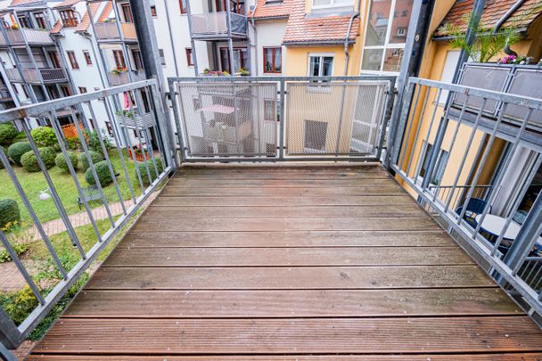 Neubau mit Balkon, Wanne, frisch renoviert und neuer Vinyl-Designbelag - unweit des Obermarktes. - Foto 1