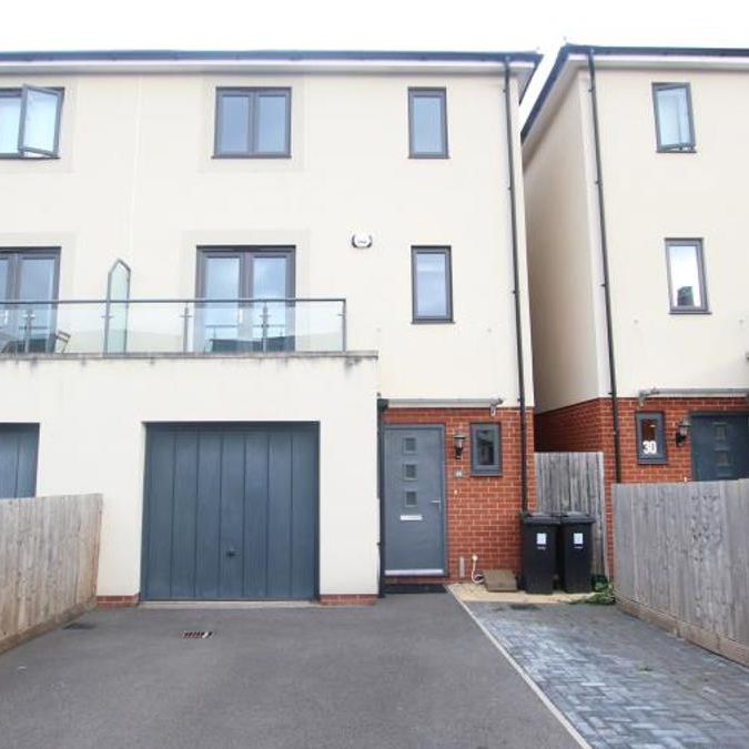 Slade Baker Way, BS16 1QT, Bristol - Photo 1