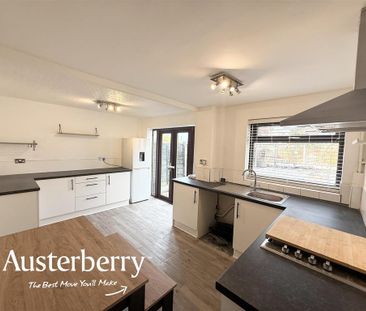 3 bedroom semi-detached house to rent - Photo 2