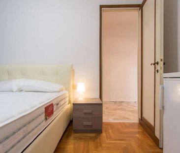 Via Rodolfo Farneti, Milan, Lombardy 20129 - Photo 1