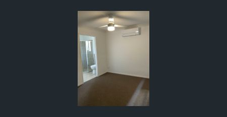 Brand new 4 Bedroom home - Photo 2