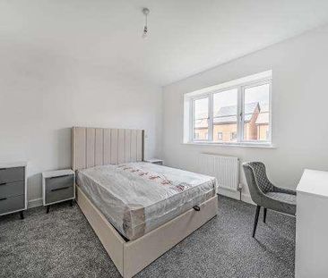 Hmo Eighth Avenue De, Aylesbury, HP21 - Photo 5