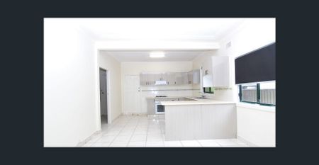 Family Home in Guildford - 4 Bed, 1 Bath - Photo 5