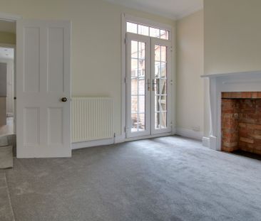3 bed mid-terraced house to rent in Adderley Road, Leicester, LE2 - Photo 2