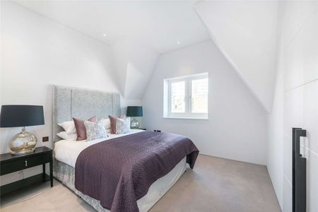 Beautiful penthouse apartment with large private terrace, ideally located for access to the Southbank. 2 bedrooms, 2 bathrooms - beautifully furnished and presented in immaculate condition. - Photo 4