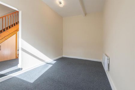 2 bedroom terraced house to rent - Photo 5