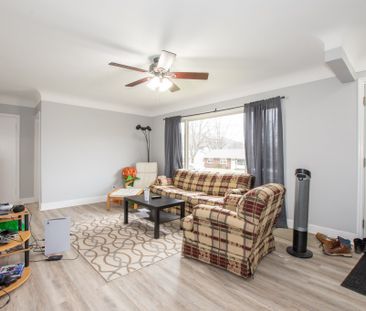 129 Jacobson Ave, St. Catharines - All Inclusive 3 Bedroom - Photo 2