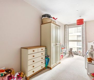 2 bedroom flat in 12 Hebden Place - Photo 1