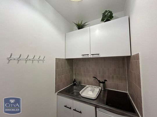 Location Appartement 1 pièce 20m² NIORT 79000 - Photo 1