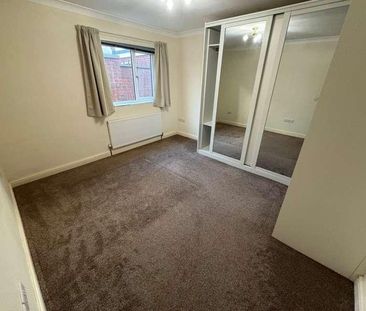 Wakefield Road, Barnsley, S71 - Photo 4