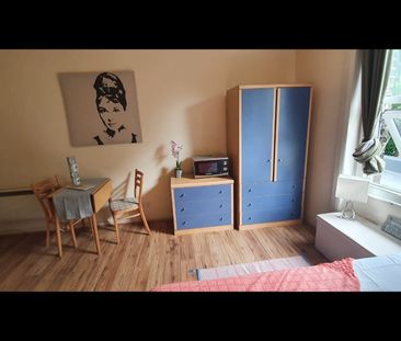 Studio Flat, Willesden Green, NW2 - Photo 4