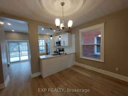 Detached Home For Lease | X8146730 - Photo 2