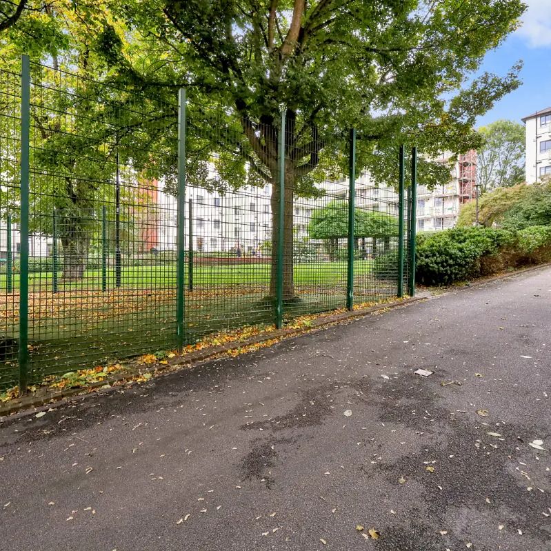 3 bedroom flat in Brecknock Road Estate - Photo 1