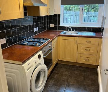 1 Bed Flat, Worcester Drive, LS10 - Photo 1