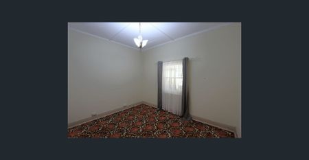 CENTRALLY LOCATED - Photo 4