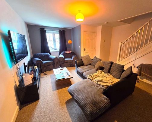 3 bedroom semi-detached house to rent - Photo 1