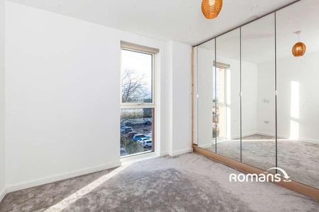 St. Ives Road, Maidenhead, Berkshire, SL6 - Photo 5