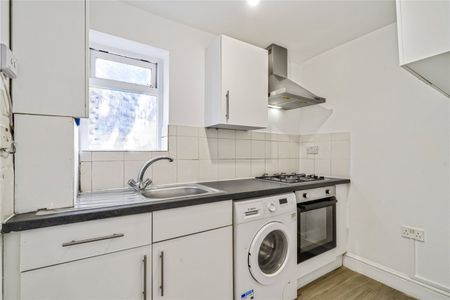 Wandsworth Road, London, SW8 - Photo 3