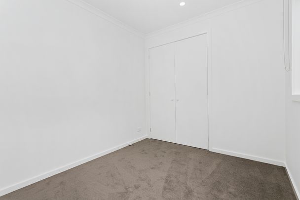 67 Waterbird Circuit, Weir Views VIC, Belconnen - Photo 1