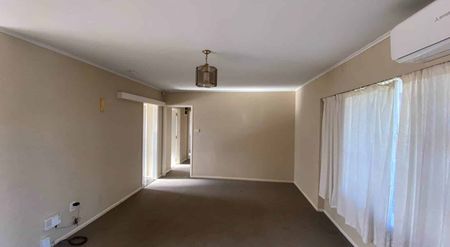 Lovely 2 Bedroom Home - Convenient Papatoetoe ... - Photo 4