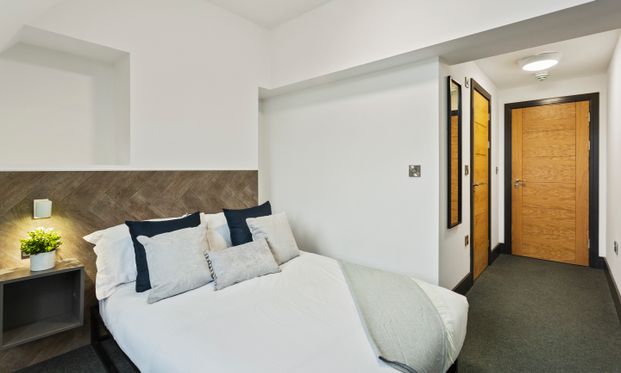 Flat 3 - Photo 1