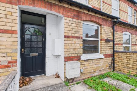 2 bedroom terraced house to rent - Photo 2