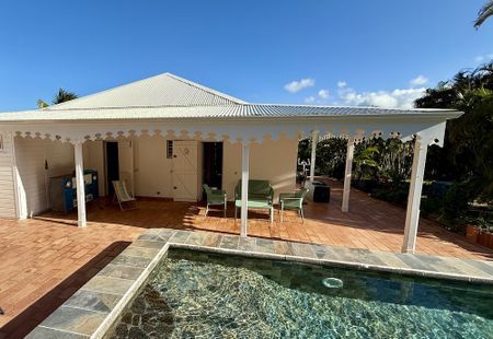 Location Maison 4 pièces 106m² LE FRANCOIS 97240 - Photo 2