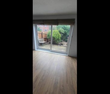 2 Bed Terraced House, Ferngill Close, NG2 - Photo 3