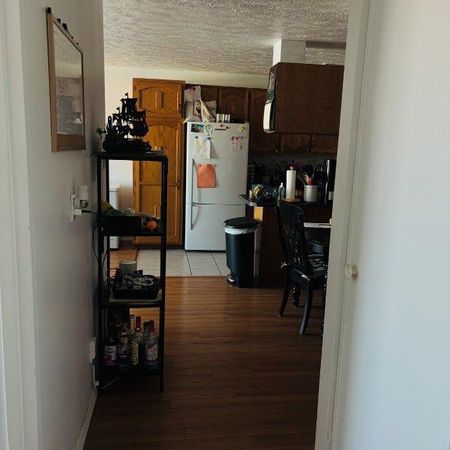 Superbe appartement 4 1/2 à Charlesbourg pour Mars - Photo 3