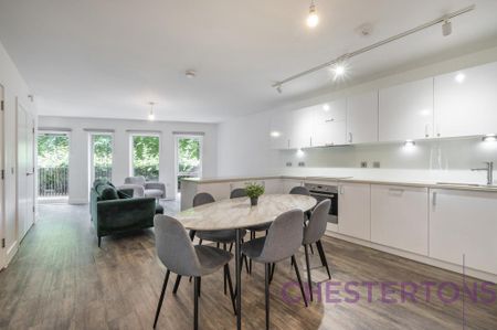 3 bedroom flat to rent - Photo 5