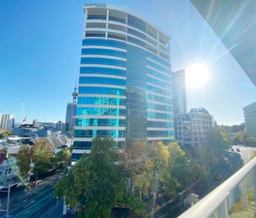 Bright Two-Bed with Openable Windows - CBD Living - Photo 2