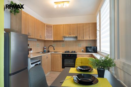 Pronájem bytu 2+kk 49 m² - Fotografie 3