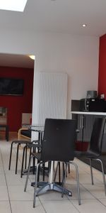 34 TIVERTON ROAD - Photo 4