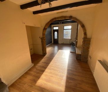 2 bed Terraced - To Let - Photo 1