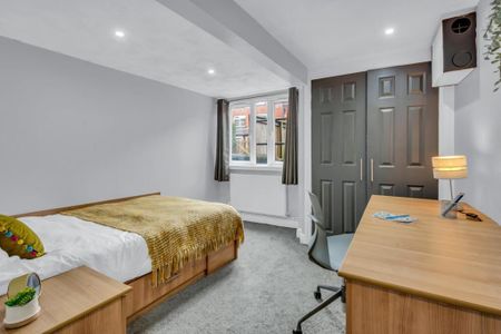 2 bedroom flat to rent - Photo 3