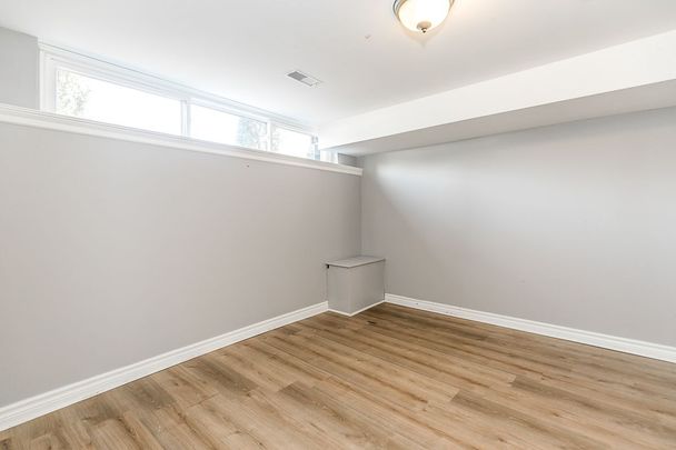 For Lease - 6 Davis Road Unit# LOWER, Aurora, Ontario - Photo 1