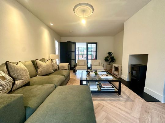 4 Bedroom House - Photo 1