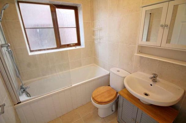 Eagley View, BL8 - Photo 1